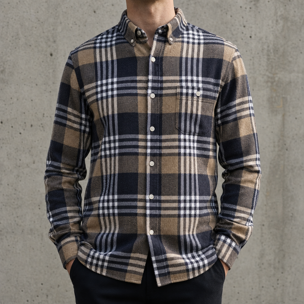 Serifos Plaid Flannel Shirt in Brown